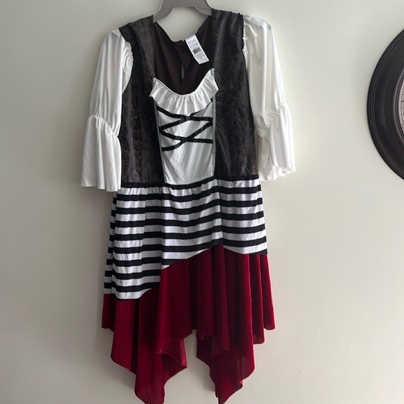 Pirate costume, Pirate Wench, Halloween costume, Ladies, Size XL - Picture 2 of 10